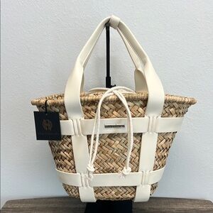 COPY - ✨House of Harlow 1960 Cream and Tan Tote Bag with Chevron Design